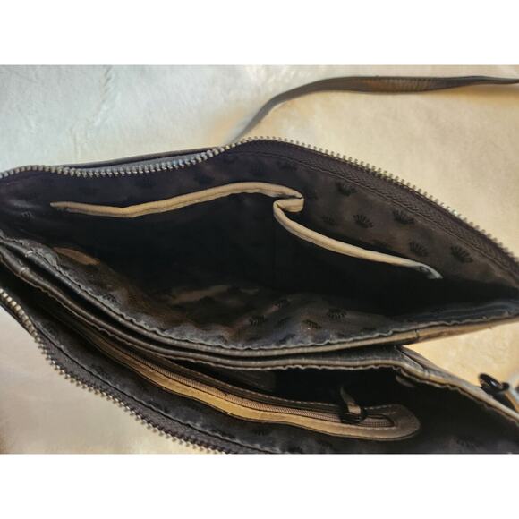 Juicy Couture Quilted Cream & Black Small Shoulder/ Crossbody Purse - Picture 13 of 14